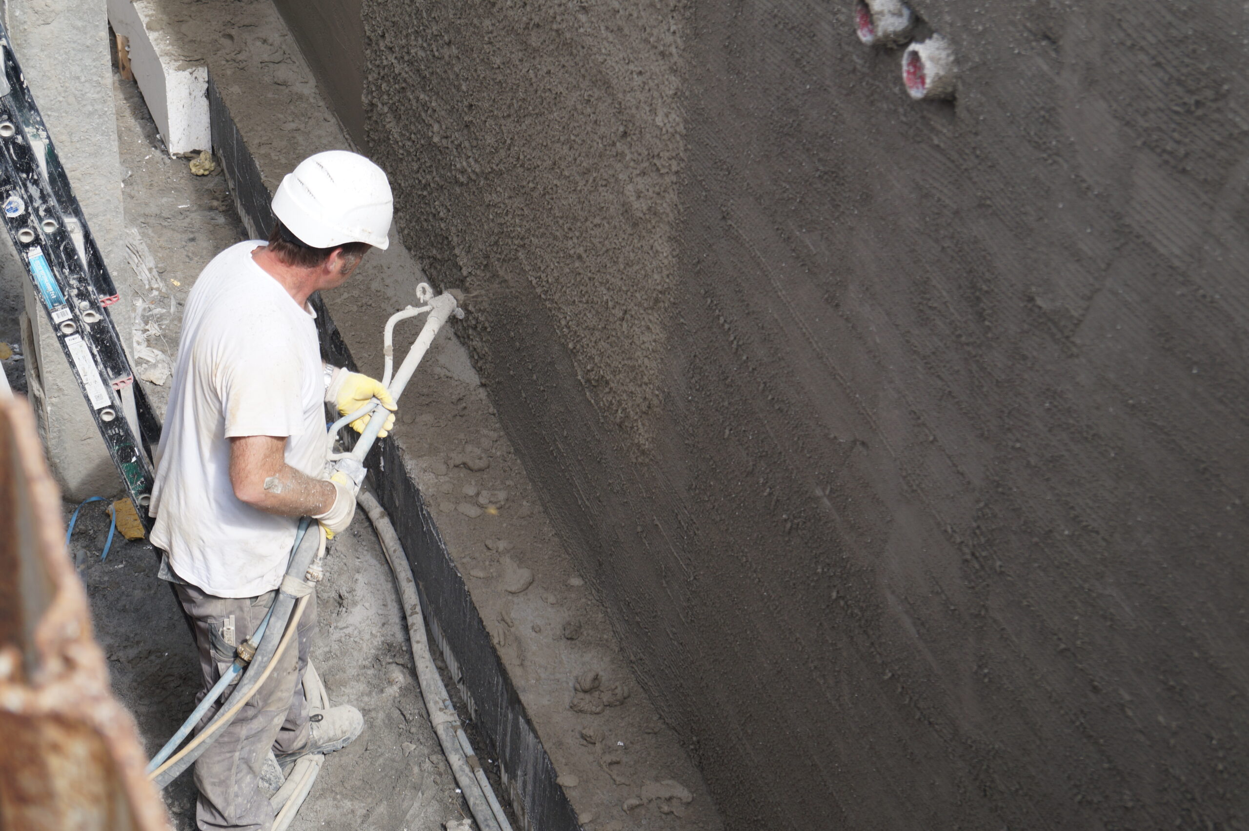 Kelderafdichting doormiddel van betonspuitmethode in Groningen